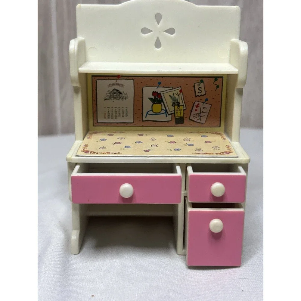 Vintage Epoch Calico Critters DESK & CHAIR